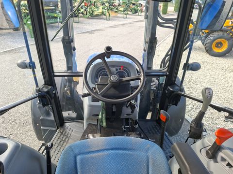 New Holland T5030