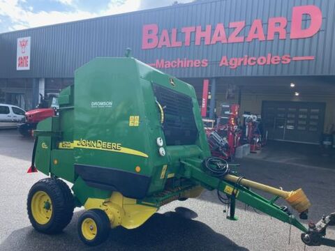 John Deere 572