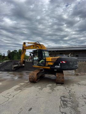 JCB JS210LC
