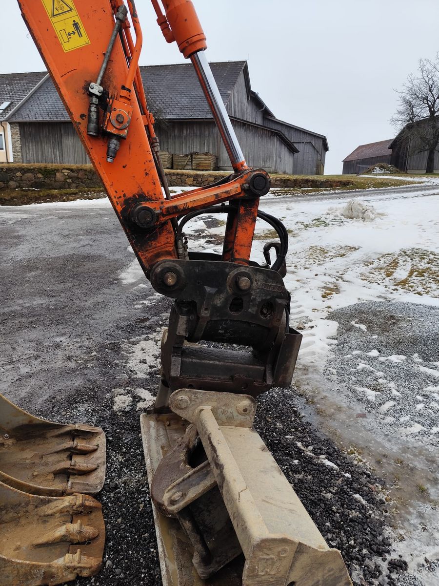 Kobelco Fiat Kobelco E80 3