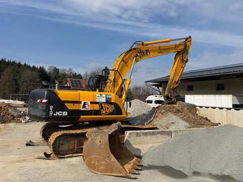 JCB JS210 LC