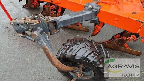 Kuhn VARI-MASTER 153 3