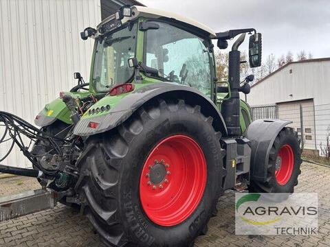 Fendt 724 VARIO S4 3