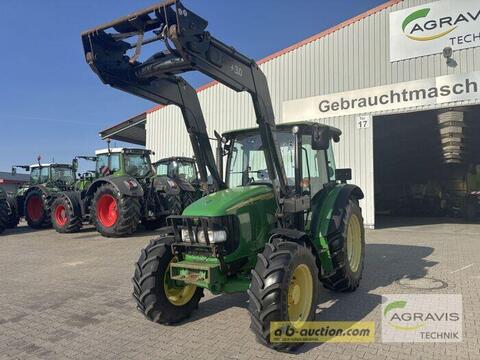 John Deere 5620