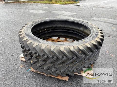 CEAT 320/90R54