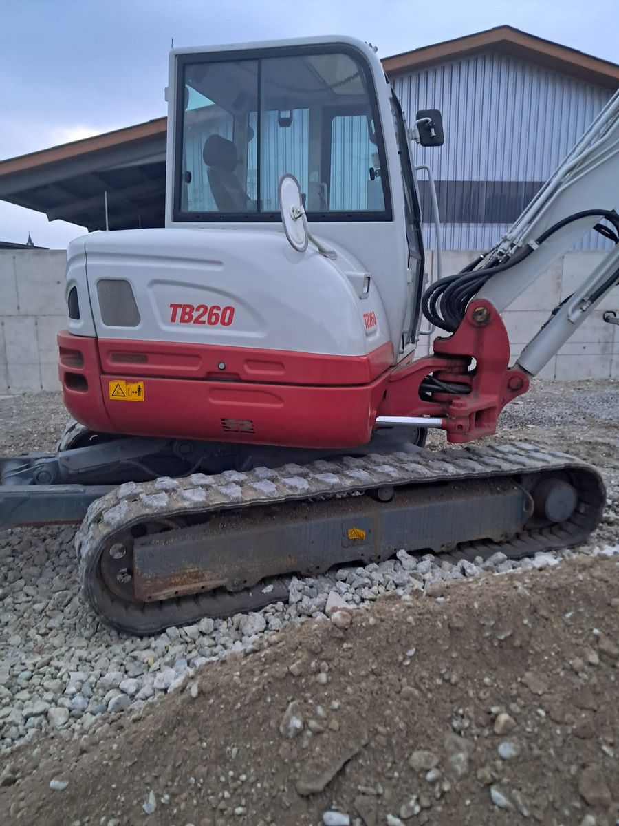 Takeuchi TB260, Martin Powertilt 3
