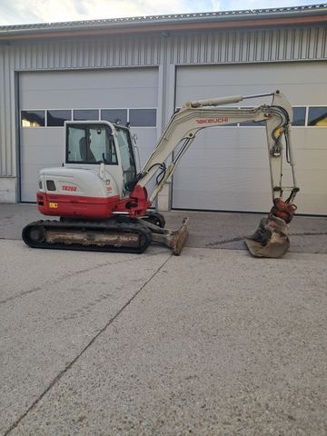 Takeuchi TB260, Bj. 2016, Martin Powertilt