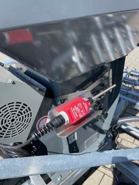 Stekro Wiesenschleppe 6m mit 10mm Striegel und GPS Nach 2