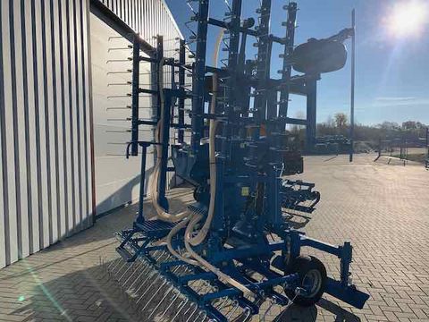 Grünlandstriegel 6m mit Crossboard 2