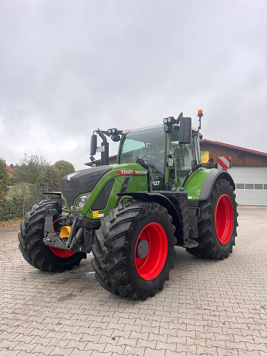 Fendt 724 Vario Profi+ 1
