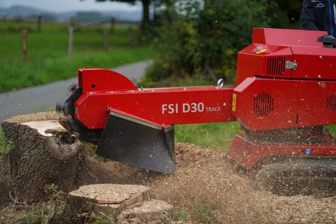 FSI D30 TRACK Stubbenfräse /Wurzelfräse 