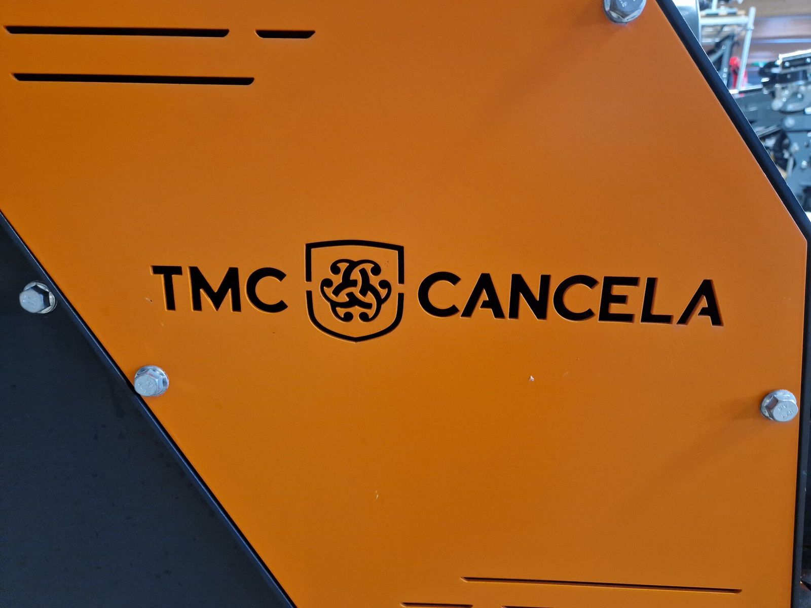 TMC Cancela TVJ-150 Mulcher mit Pick-Up-Lagergerät 2
