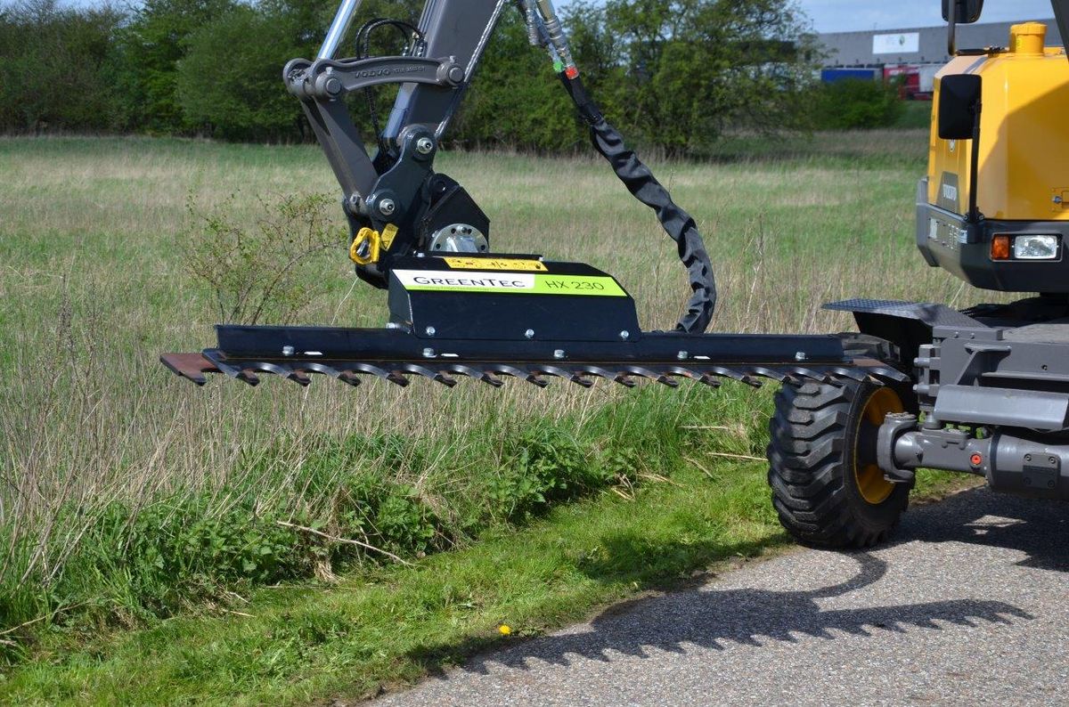 Greentec HX 230 Astschere für Bagger /Radlader /Traktor 3