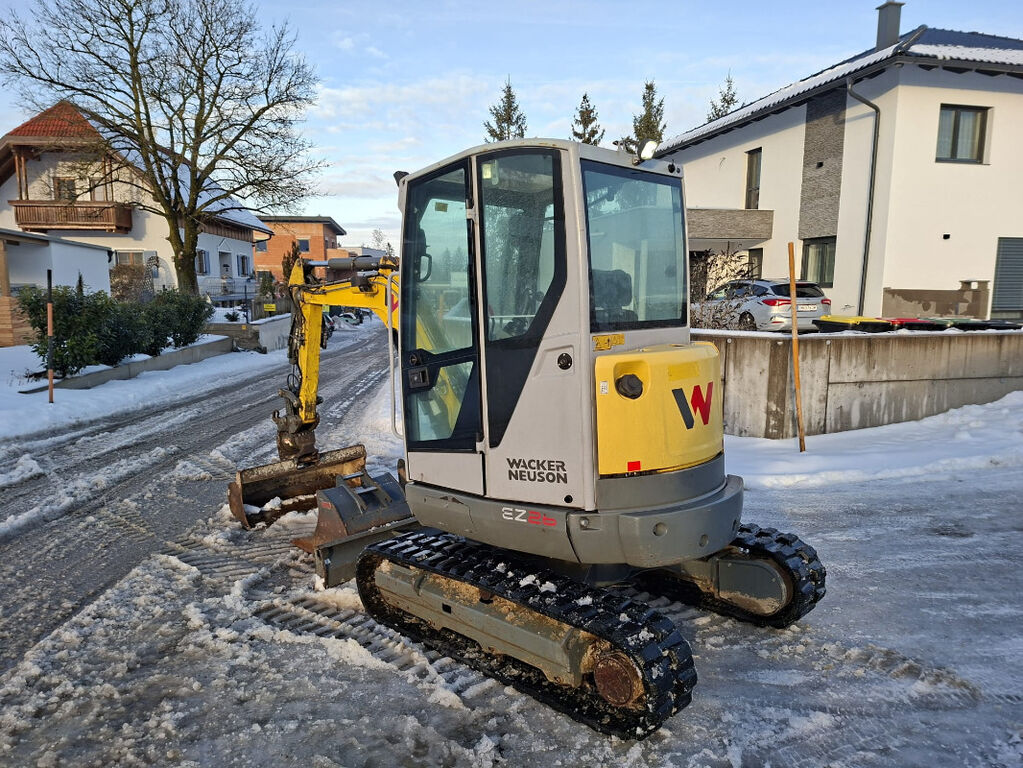 Wacker Neuson EZ26 Kurzheck Powertilt 3