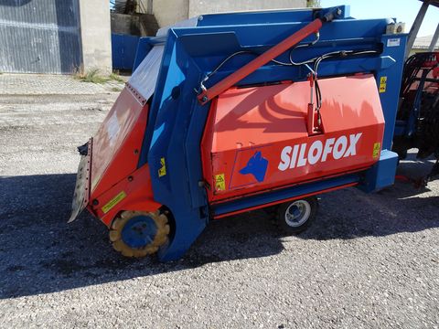 Trumag Fahrsilofräs- und Verteilwagen SILOFOX