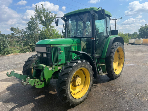 John Deere 6410