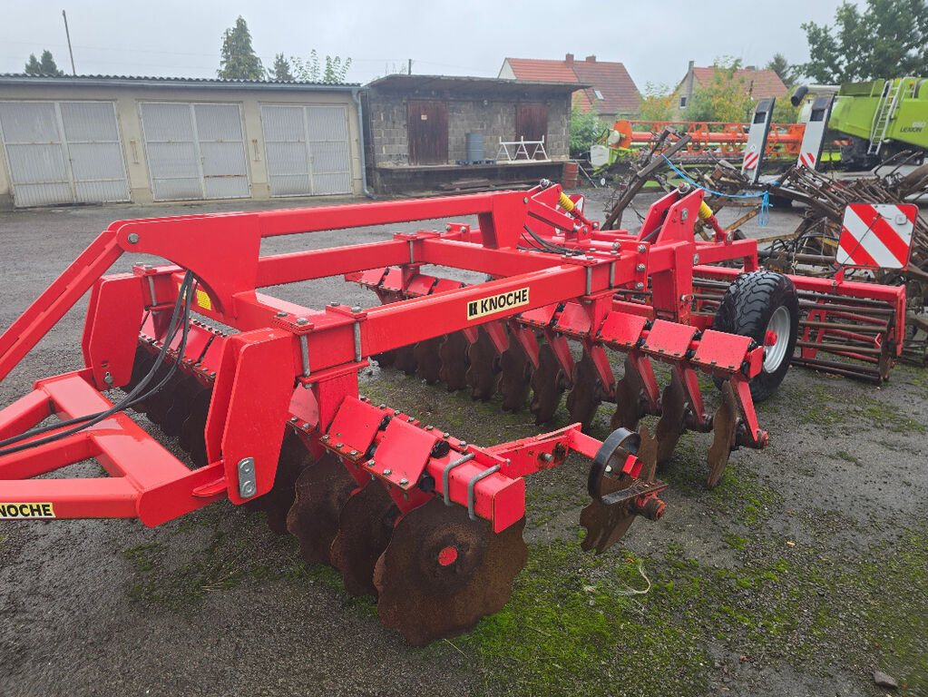 Knoche SEM 6122 2