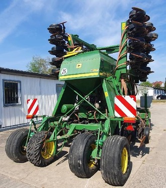 John Deere 750 A 3