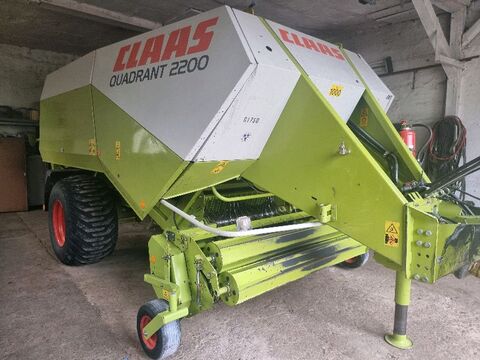 CLAAS Quadrant 2200