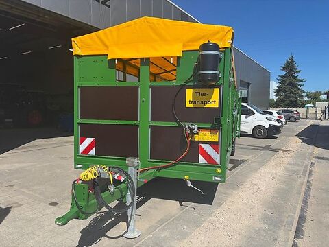 WF-7DTV Viehtransportwagen / Viehanhänger 2