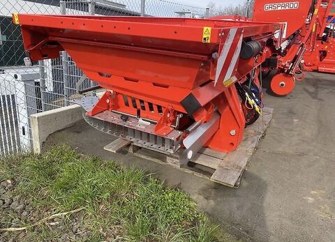 Primo M3 Düngerstreuer mit Grenzstreueinrichtung 3