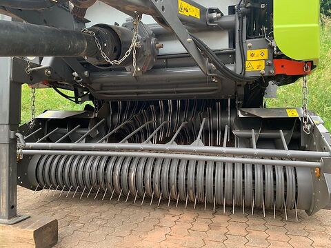 Claas Variant 360 RC 2