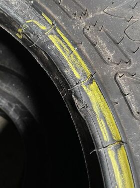 Mitas 2x 420/65R20 AC65 aus Demontage 3