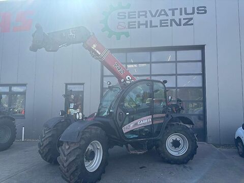 Case IH 742 Farmlift nur 3330 Std. 2