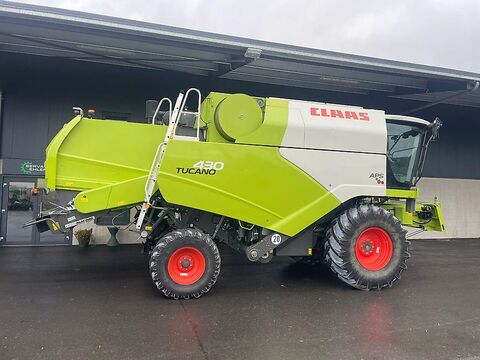 Claas Tucano 430 + C540 2