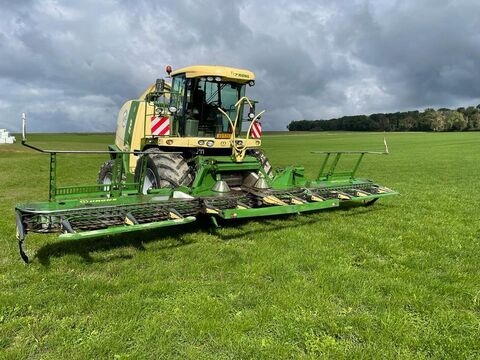 <strong>Krone BIG X 700 mit </strong><br />