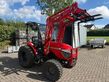 Branson 5025R mit Frontlader und Wetterschutzdach