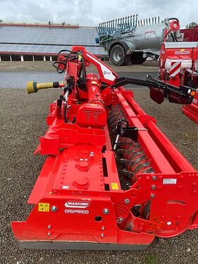 Maschio Aquila Super 6000 mit Zahnpackerwalze Vorführmas