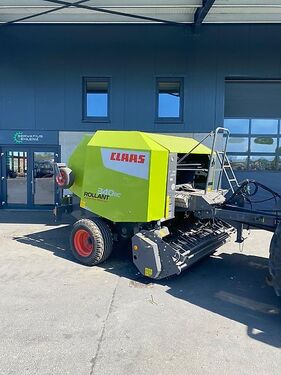 Claas Rollant 340 RC