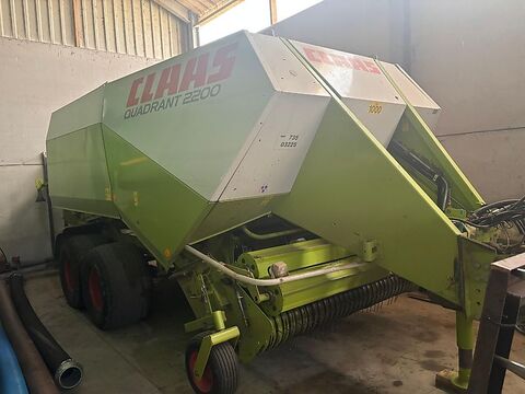 Claas Quadrant 2200
