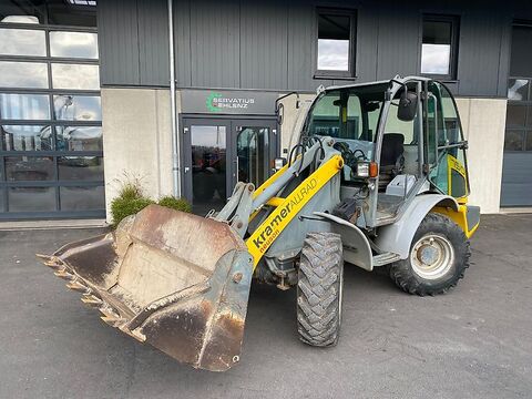 Kramer 750  mit wenig Stunden