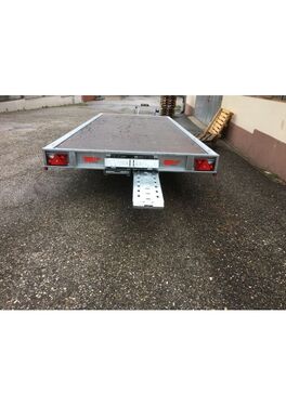 Autotransporter, Fahrzeugtransporter, Plateauanh 2