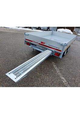 Eduard PKW-Anhänger, 3-Seiten Kipper Eduard 3318EKP, 33 3