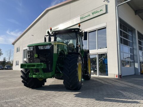 John Deere 8320R