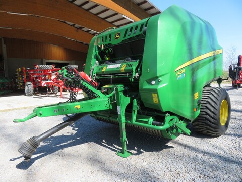 John Deere V451R