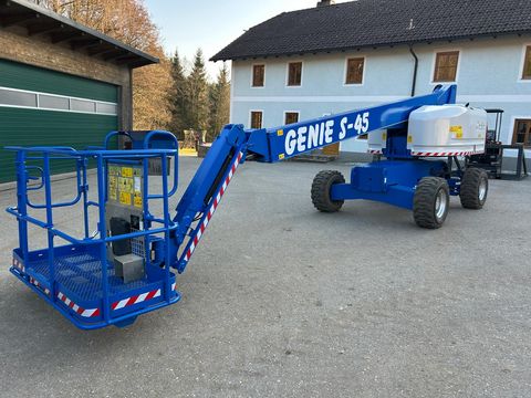 Genie S-45 Arbeitsbühne, Hubsteiger