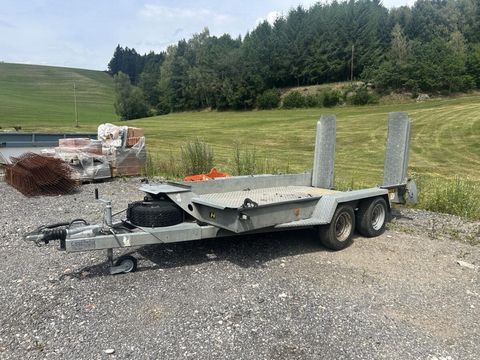 Ifor Williams Baumaschinenanhänger