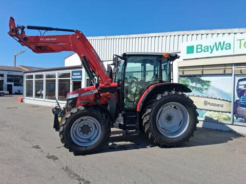 Massey Ferguson 5711