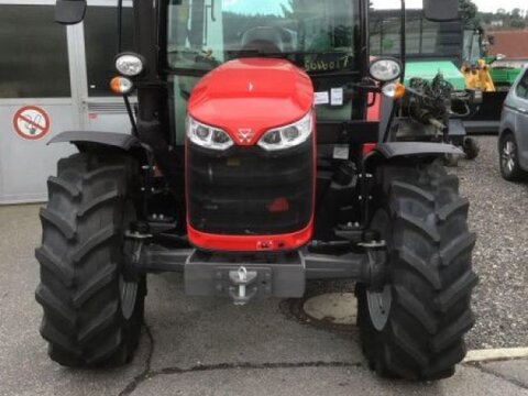 Massey Ferguson MF 4708 M ESSENTIAL KABINE MAS