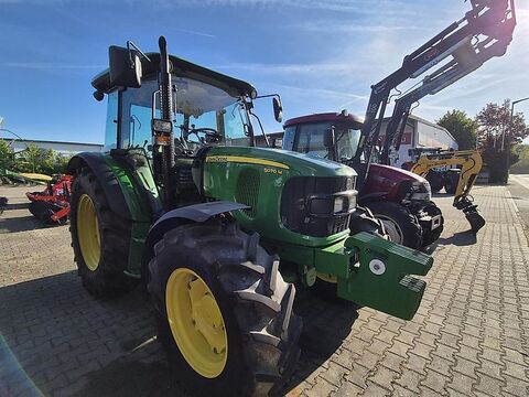 John Deere 5070 M 2