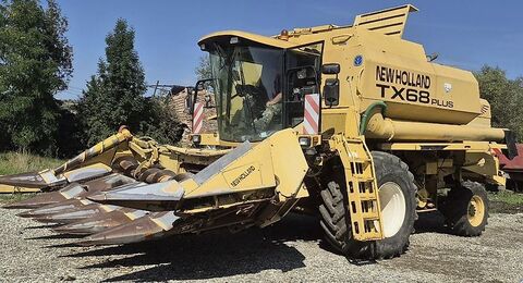New Holland TX 68 Plus