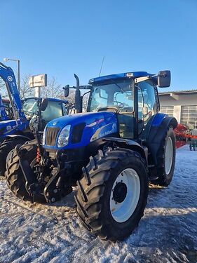 New Holland TS 135 A