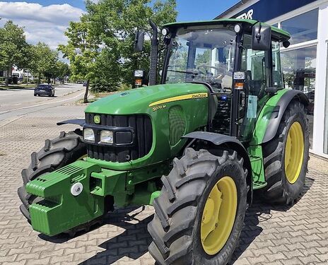 John Deere 5070 M