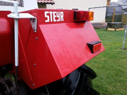 Steyr Neue Nachbau Kotflügel SK1 SK2 8000 8100 2