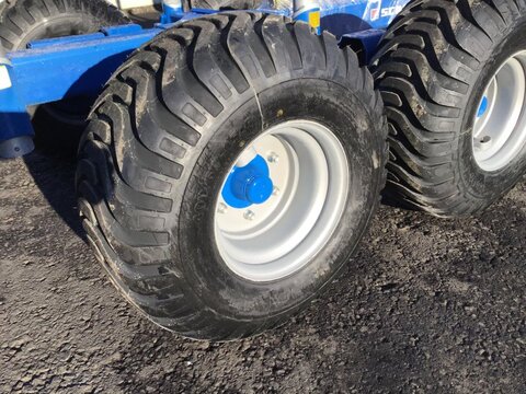 Scandic ST-8 10,5t 7,9m Kran 550kg Hubkraft Druckluft 3