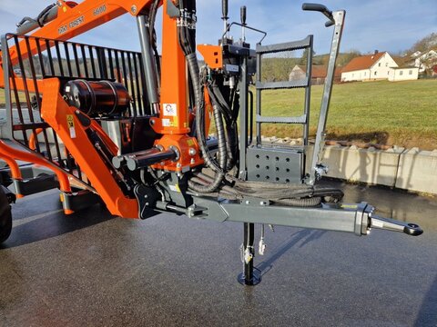 MTM Forest 10T S 10to 7,20m Kran Druckluft Zentralrohrrahme 3